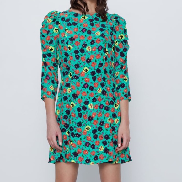 ☘️ Zara Multicolored Floral Print Dress ☘️ - Picture 3 of 10